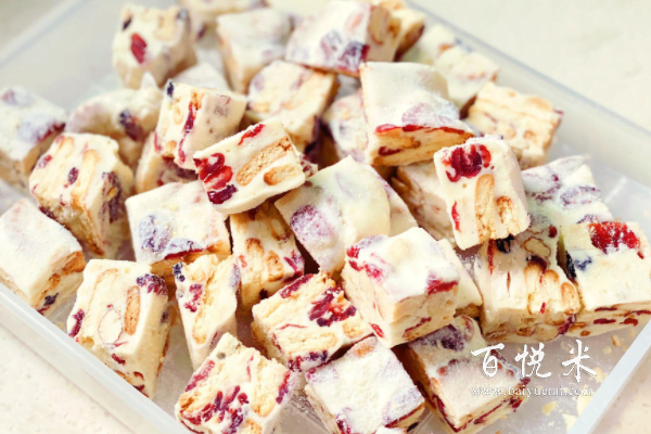 研究了那么多家烘焙店，小編發(fā)現(xiàn)生意好的都有這些特點(diǎn)！